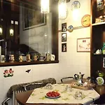 Relaxing Venetian Flat *